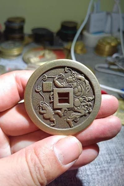 Shan‑Gui Liu Hai Toad Brass Charm Coin d1420144031d44213e42031fb7e79132